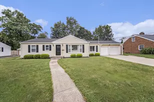 1042 S Thompson St, Jackson, MI 49203 - Photo 1