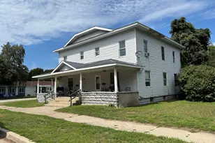 301 E Foster St, Ludington, MI 49431 - Photo 1