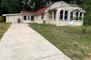 481 Hazel Ct, Muskegon, MI 49442 - Photo 1