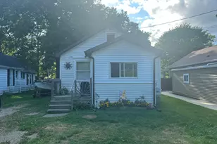 318 20th St, Jackson, MI 49203 - Photo 1