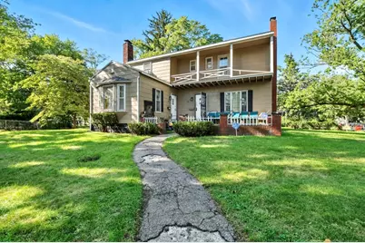 131 Clay Street, Benton Harbor, MI 49022 - Photo 1