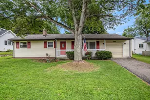 510 East Dr, Marshall, MI 49068 - Photo 1
