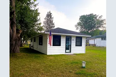 105 Grandview Avenue, Roscommon, MI 48653 - Photo 1