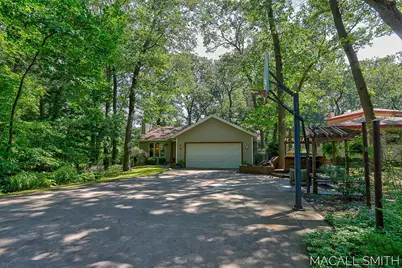 107 Division Avenue, Holland, MI 49424 - Photo 1