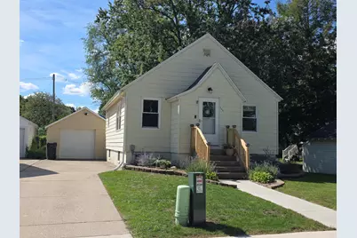 734 Plainfield Avenue, Zeeland, MI 49464 - Photo 1