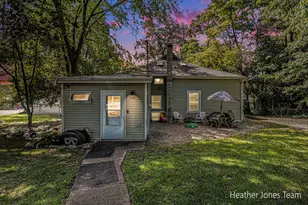 145 N Elizabeth St, Lyons, MI 48851 - Photo 1