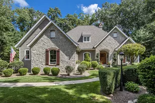 2267 Shelter Pointe Dr, Kalamazoo, MI 49008 - Photo 1