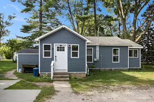 525 S Wilmott St, Otsego, MI 49078 - Photo 1