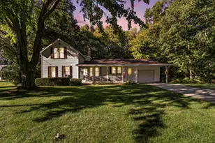 60 E Beech St, Fruitport, MI 49415 - Photo 1