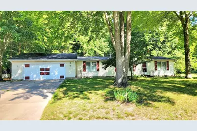 2643 E Ridgewood Drive, South Haven, MI 49090 - Photo 1