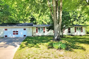 2643 E Ridgewood Dr, South Haven, MI 49090 - Photo 1