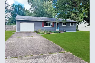 800 E Evergreen Street, Greenville, MI 48838 - Photo 1