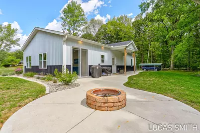 10802 Buchanan Street, Grand Haven, MI 49417 - Photo 1