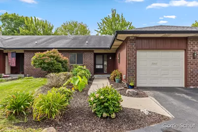 2202 Saginaw Road SE, Grand Rapids, MI 49506 - Photo 1