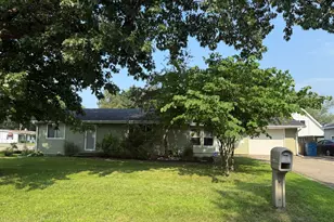 516 Jean Ln, Battle Creek, MI 49015 - Photo 1