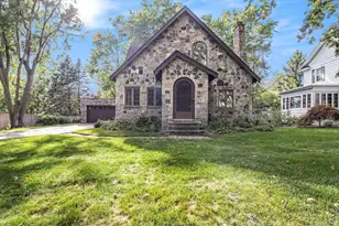 415 Charlotte Ave NW, Grand Rapids, MI 49504 - Photo 1