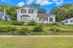 318 Locust St, Marshall, MI 49068 - Photo 1