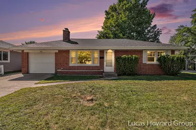 424 Arlington Street, Grand Haven, MI 49417 - Photo 1