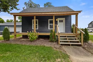 409 Spruce St, Dowagiac, MI 49047 - Photo 1