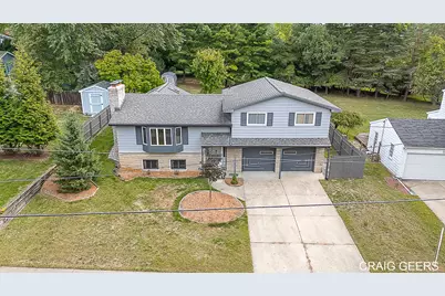 3106 Chamberlain Avenue SE, Grand Rapids, MI 49508 - Photo 1
