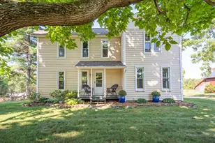 41692 30th St, Paw Paw, MI 49079 - Photo 1