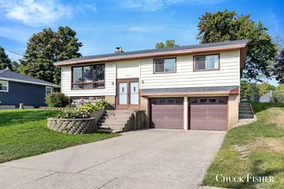 2717 Valley Avenue NW, Walker, MI 49544 - Photo 1