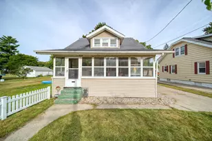 939 S Gorham St, Jackson, MI 49203 - Photo 1