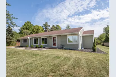 641 10th Street, Plainwell, MI 49080 - Photo 1