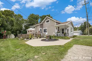 9012 Stebbins St, Montague, MI 49437 - Photo 1