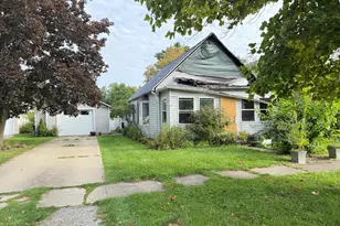 207 E Beech St, Three Oaks, MI 49128 - Photo 1