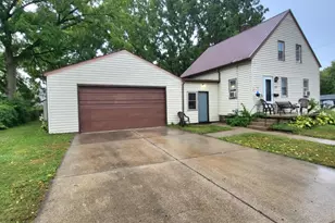 3322 Palmer St, Lansing, MI 48910 - Photo 1