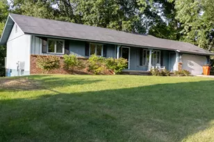 2591 Pinesboro Dr NE, Grand Rapids, MI 49525 - Photo 1