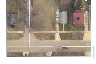 822 N Superior St, Albion, MI 49224 - Photo 1