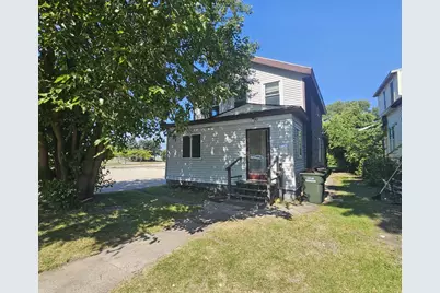 42 E Walton Avenue, Muskegon, MI 49442 - Photo 1