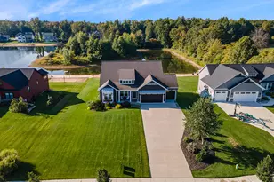 5356 Eagle Cove Dr, Hudsonville, MI 49426 - Photo 1