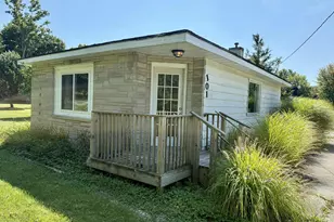 101 Millburg Dr, Benton Harbor, MI 49022 - Photo 1