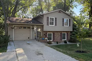 11 Elm St, Hillsdale, MI 49242 - Photo 1