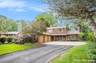 3126 Brentwood Dr SE, Grand Rapids, MI 49506 - Photo 1