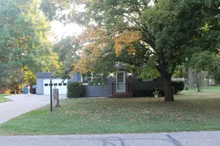 410 Clinton St, Jonesville, MI 49250 - Photo 1