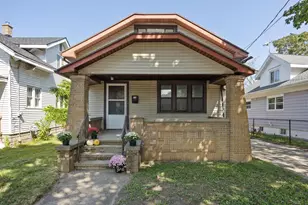 1017 Veto St NW, Grand Rapids, MI 49504 - Photo 1