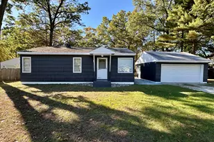 1135 Woodridge St, Muskegon, MI 49442 - Photo 1