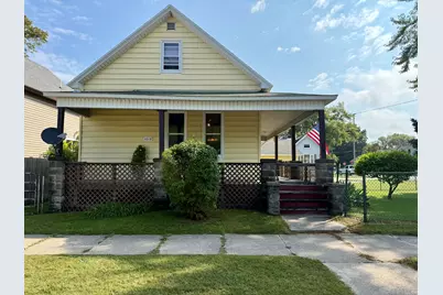 1019 Vine Street, Manistee, MI 49660 - Photo 1