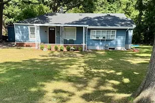 2277 Laurel Dr, Benton Harbor, MI 49022 - Photo 1