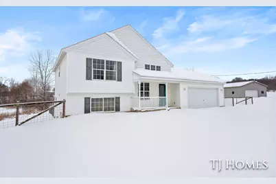 10525 Edgerton Avenue NE, Rockford, MI 49341 - Photo 1