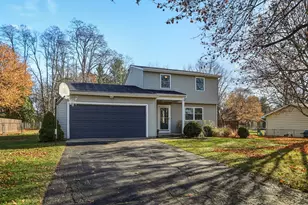 115 Suwanee St, Battle Creek, MI 49037 - Photo 1