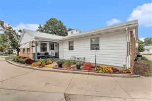 886 Belfield St SW, Wyoming, MI 49509 - Photo 1