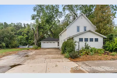 1632 W Lakewood Boulevard, Holland, MI 49424 - Photo 1