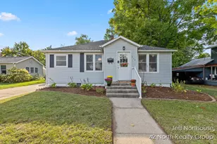 510 N Hudson St SE, Lowell, MI 49331 - Photo 1