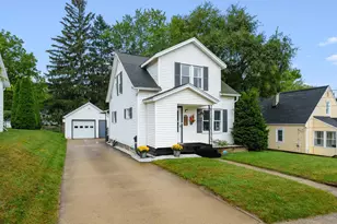 417 Parker Ave, Kalamazoo, MI 49001 - Photo 1