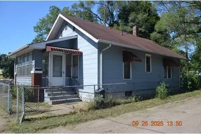 171 E Empire Avenue, Benton Harbor, MI 49022 - Photo 1